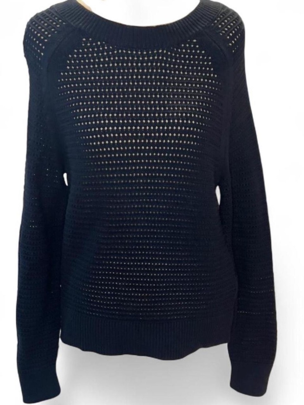 Banana Republic Black Long Sleeve Waffle Knit Sweater in XS